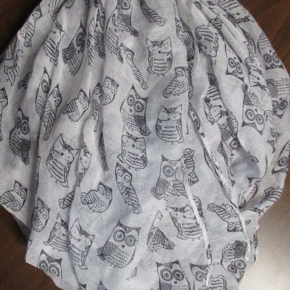 Owl Figure 8 Scarf